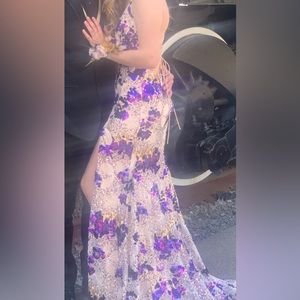 Nina Canacci prom dress. Worn once, size 8. Looking for $500 obo